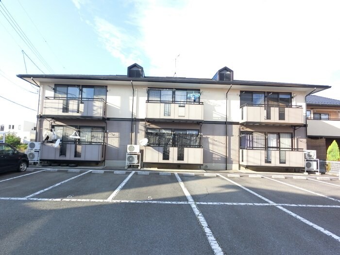 メゾン・ド・カメリアの物件外観写真