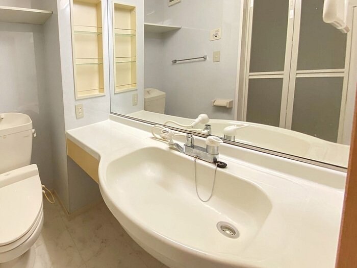 ローレルコート IIIの物件内観写真