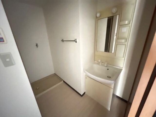 ヒーリングカーサBの物件内観写真