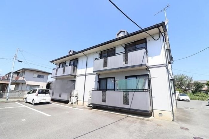 岡庭ハイツ B 102の物件外観写真