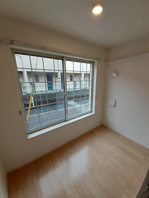 ロックヴィレッジIの物件内観写真