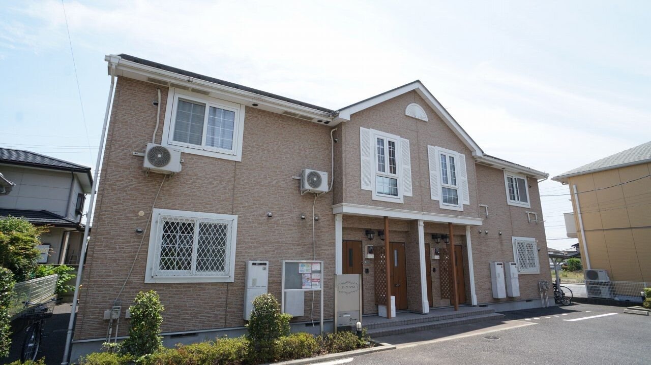 オークハウスの物件外観写真