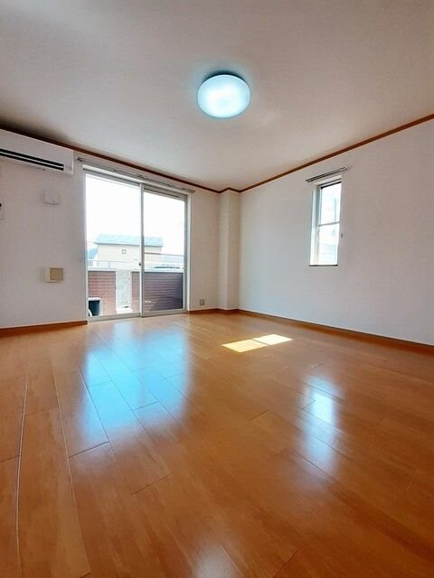 ソルジェンテBの物件内観写真