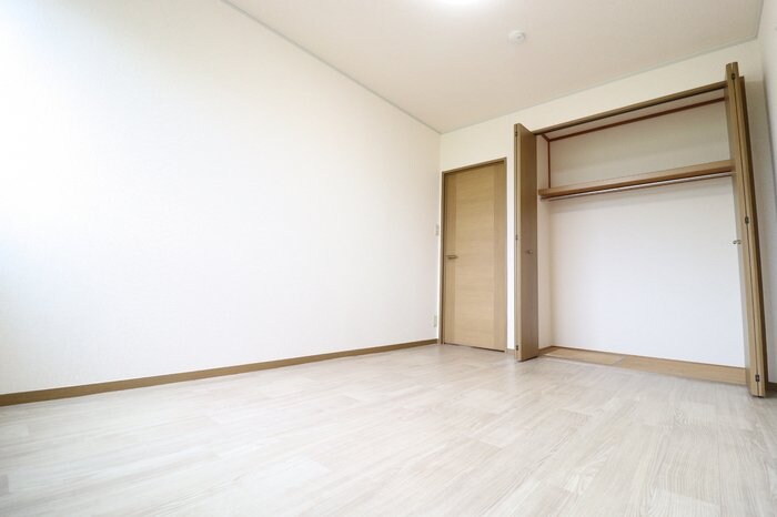 エピナール Dの物件内観写真