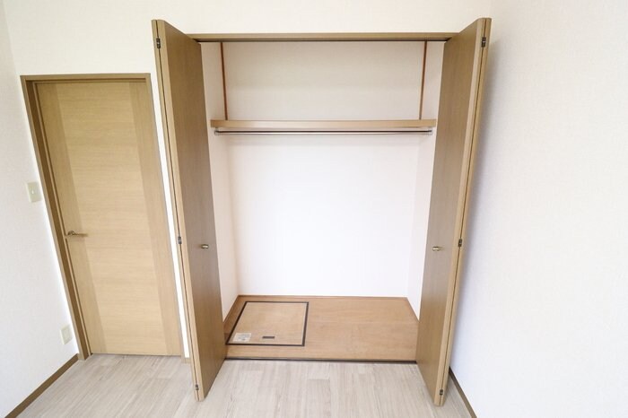 エピナール Dの物件内観写真