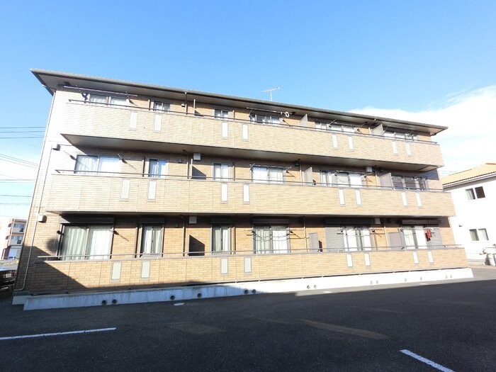 エピナール Eの物件外観写真