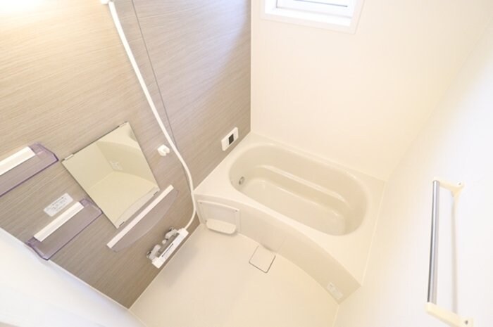 コンフォートレジデンス宮子 Bの物件内観写真