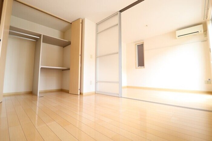 ヴィラ・ブルーノ Gの物件内観写真