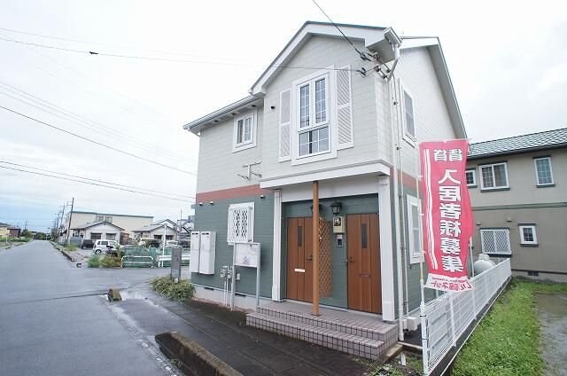 シュトローム・ティーの物件外観写真