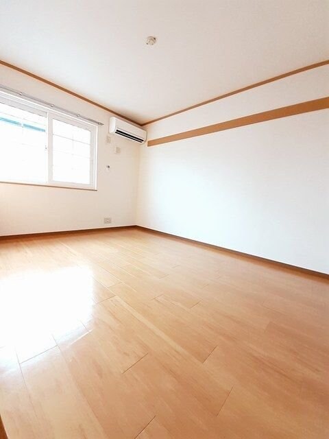 シュトローム・ティーの物件内観写真