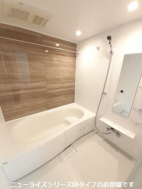 モルト・フェリーチェAの物件内観写真