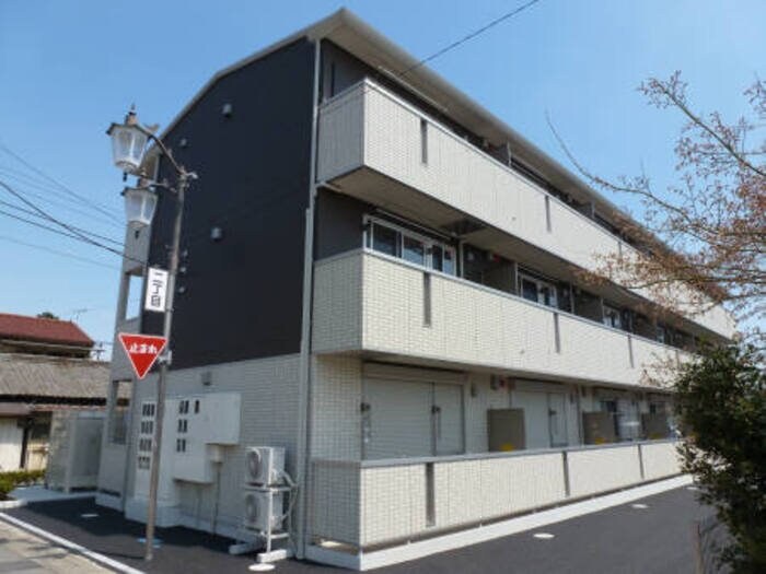 シルキーコートの物件外観写真