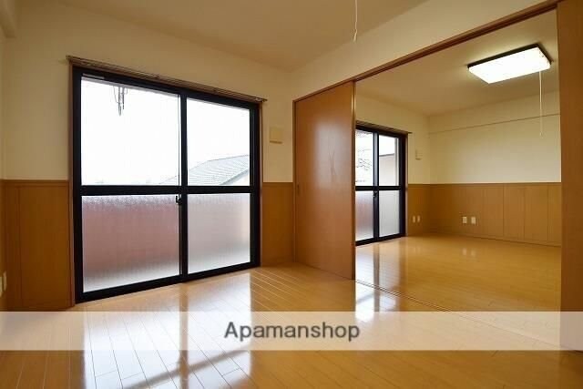 ヴィラ・マリポーサの物件内観写真