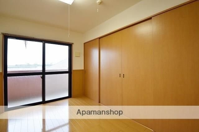 ヴィラ・マリポーサの物件内観写真