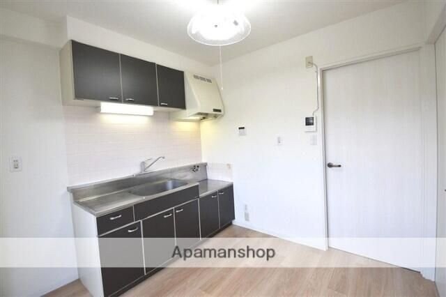 ウィステリアマンションの物件内観写真