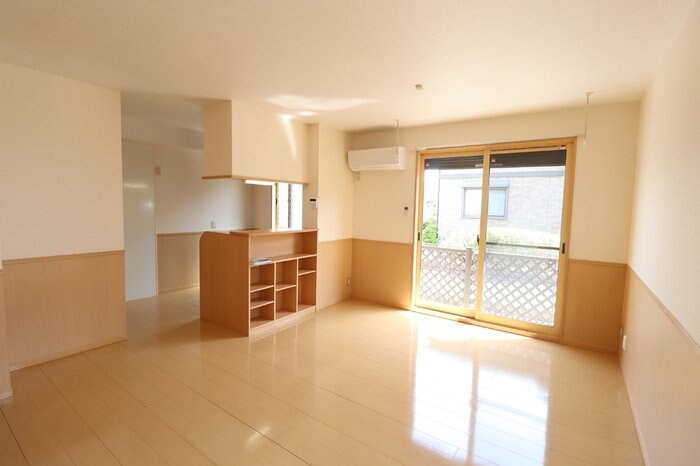 ラ・プランタン Dの物件内観写真