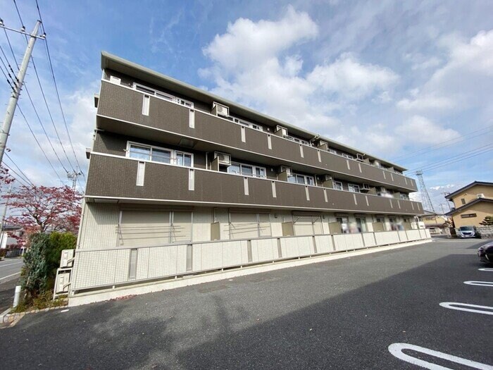 Dクレアーレの物件外観写真