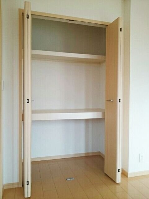 プルメリア ガーデンDの物件内観写真