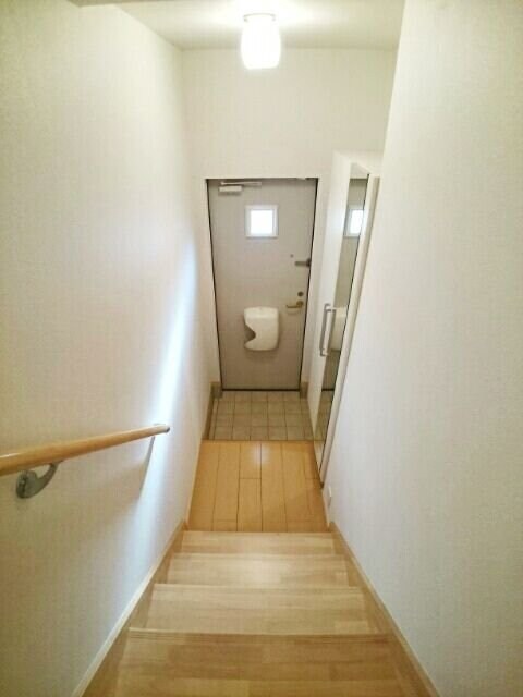 プルメリア ガーデンDの物件内観写真