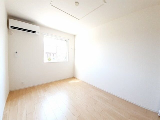 メゾン ラフレIIIの物件内観写真