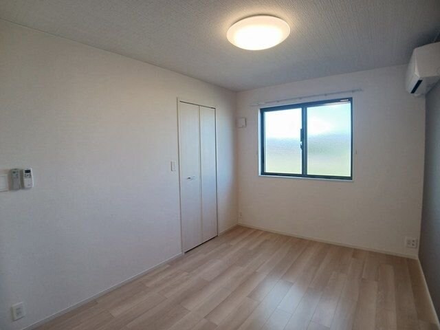 ローレル カルムの物件内観写真