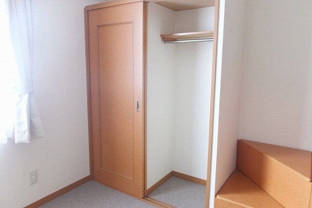 レオパレスラ プリマヴェーラの物件内観写真