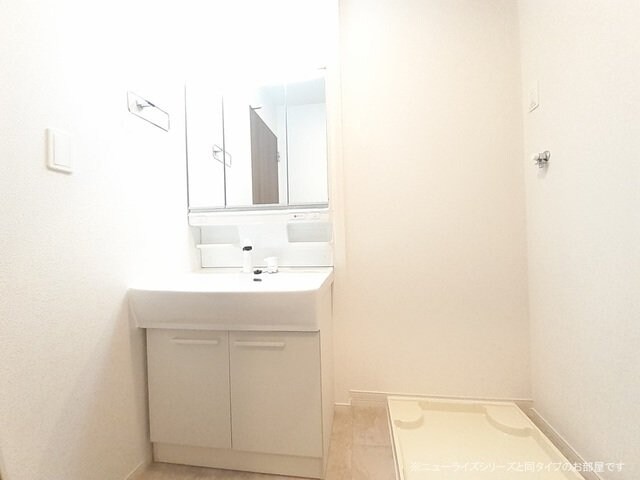 レジデンス新田木崎 Bの物件内観写真