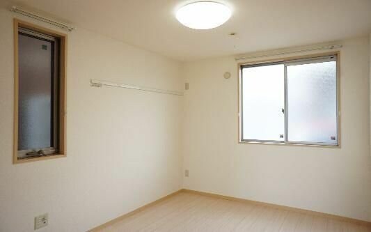 クレシェンテFの物件内観写真