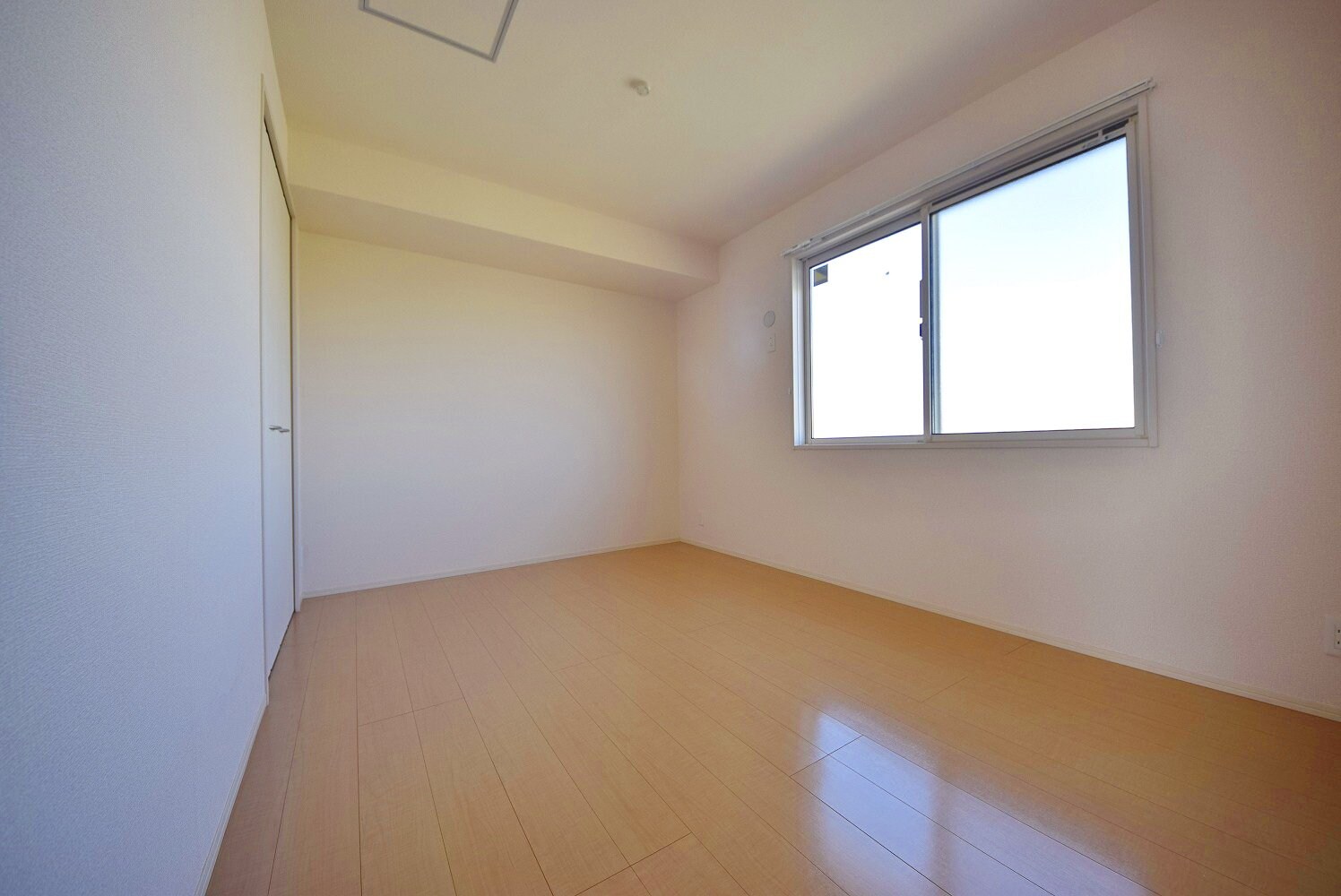 カーサ・ドマーニCの物件内観写真