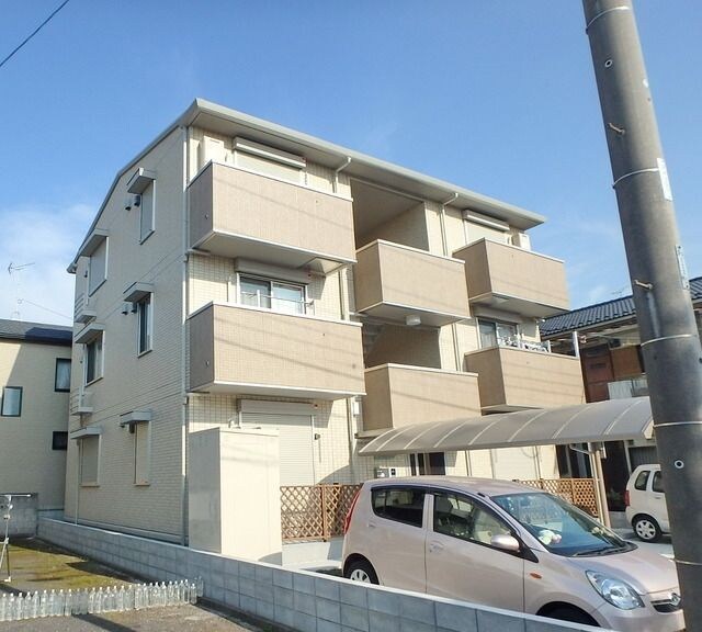 グランディールの物件外観写真