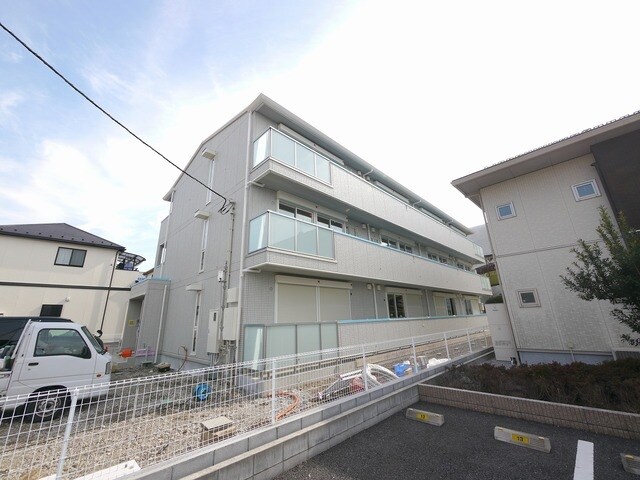 Le blanc IIの物件外観写真