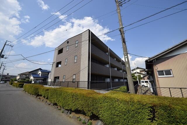 アンプルールフレアの物件外観写真