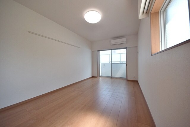 グランフォース谷在家の物件内観写真