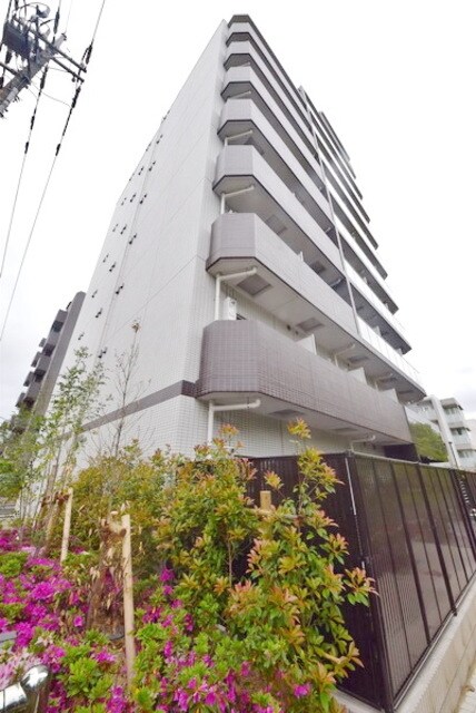 ライジングプレイス綾瀬三番館の物件外観写真