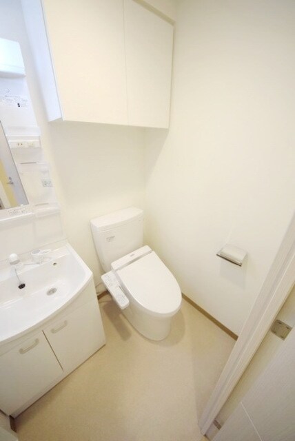 ライジングプレイス綾瀬三番館の物件内観写真