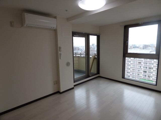 リヴェールタワー綾瀬の物件内観写真