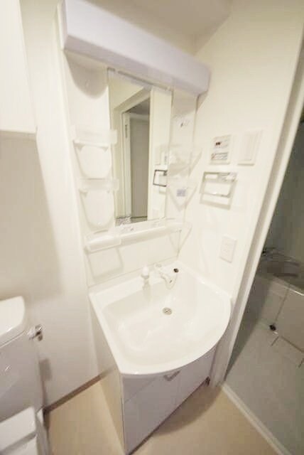 ライジングプレイス綾瀬二番館の物件内観写真