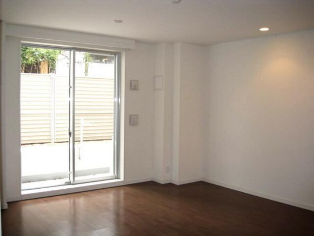 エスティメゾン都立大学の物件内観写真