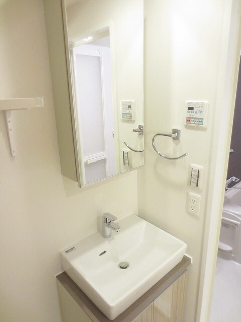 クレイシア世田谷野沢の物件内観写真