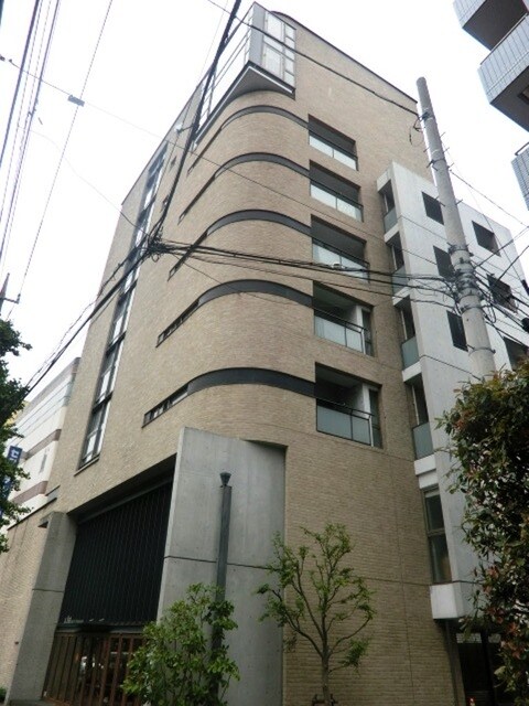 カーザエルミタッジオの物件外観写真