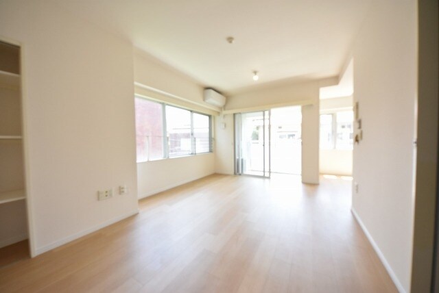 シャレール広尾 2号棟の物件内観写真