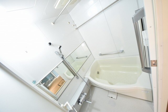 シャレール広尾 2号棟の物件内観写真