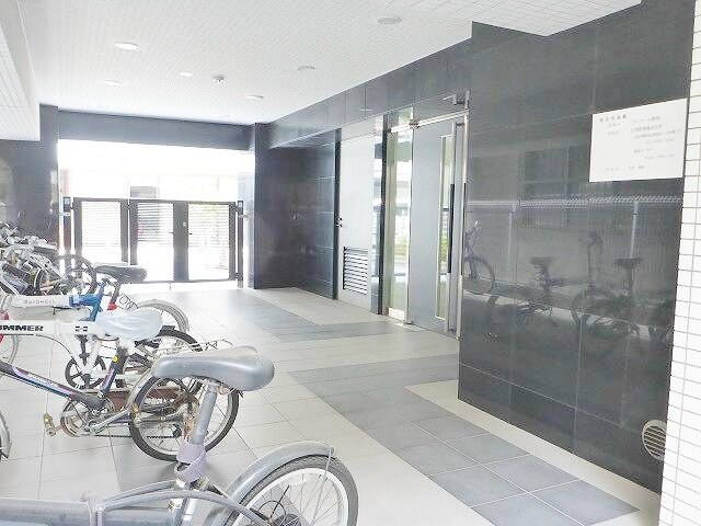 メイクスデザイン東新宿の物件内観写真