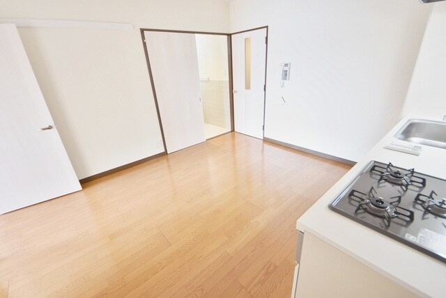 第2ゼルコーバ烏山の物件内観写真