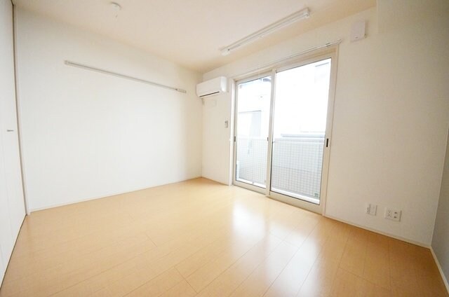 フラット明大前の物件内観写真