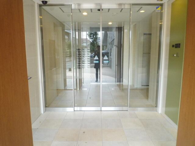 ラグゼガーデン松原の物件内観写真