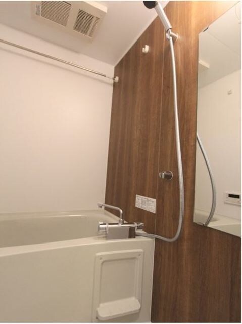 FIORE KOMAGOMEの物件内観写真