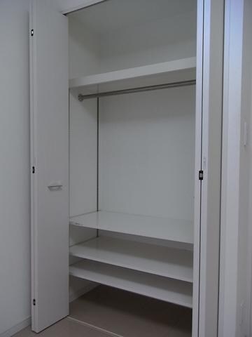 レジディア上落合の物件内観写真