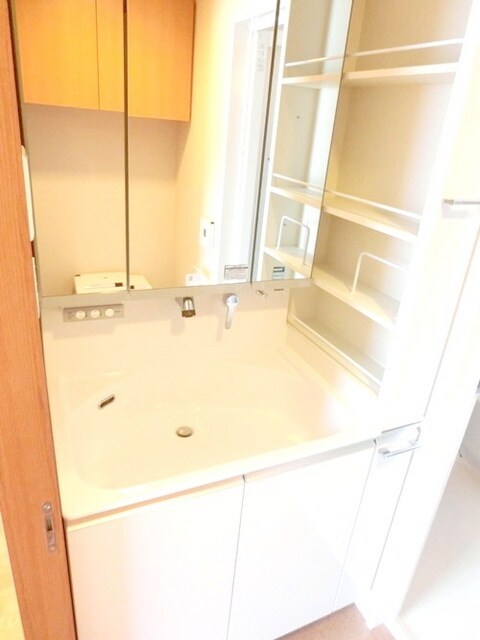 グリーンヒルズ河田町の物件内観写真