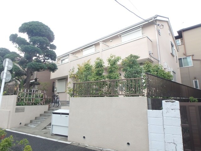 ミッテルドルフ新江古田の物件外観写真